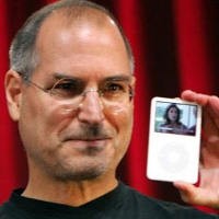 Steve Jobs Dituding Maling iPod