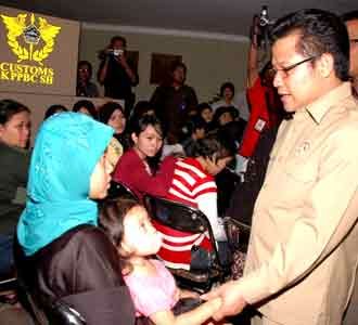 Cak Imin Sambut TKI Bermasalah