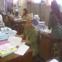 Hari Pahlawan, Pegawai Pemkot Kenakan Baju Pejuang