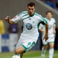 Dzeko Masih Impikan Milan