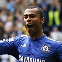 Chelsea Terancam Kehilangan Ashley Cole