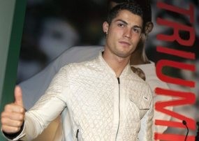CR9 Tak Lebih Laku Dibanding Beckham