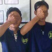 Duo Pemuda Kompak Curi Pompa