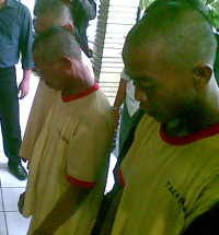 Trio Pemulung Kompak Curi Kabel Telepon