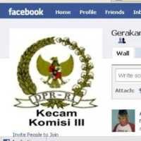 Sudah 35 Ribu Lebih Facebookers Gabung Grup Kecam Komisi III