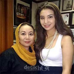 Ibunda Manohara Habiskan Rp 43 Juta Dari Kelantan?
