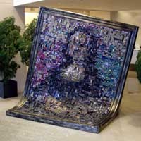 Motherboard Bekas Disusun Jadi Mona Lisa