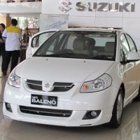 Baleno Terus Merosot, Saatnya Ganti Dengan Kizashi?