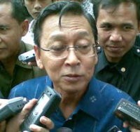 Boediono Siap Diperiksa untuk Kasus Bank Century