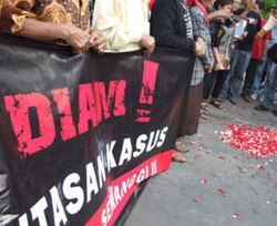 Tuntut Ungkap Tragedi Semanggi I, Mahasiswa Atma Jaya Demo DPR