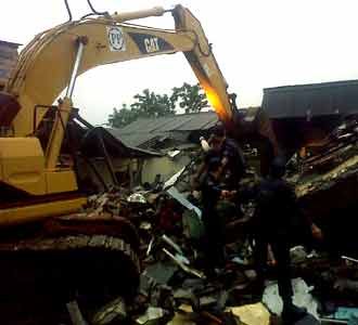 Evakuasi Korban Ledakan Elpiji