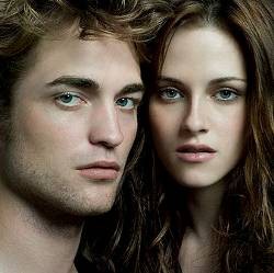 Robert-Kristen Stewart Jatuh Cinta Sungguhan di New Moon?