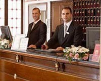 IM2 Pasok Solusi Online Hotel