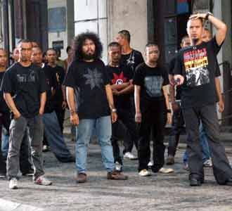 Dhani-Bala Dewa Kompak Ukir Rambut