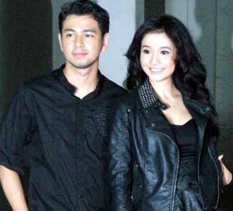 Laudya Chynthia dan Raffi Gelap-gelapan