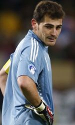 Casillas di Depan Pintu Klub 100