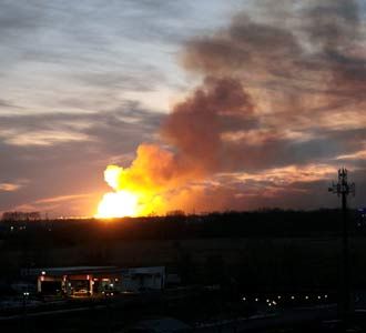 Gudang Amunisi di Rusia Meledak