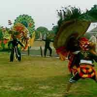 Kesenian Tradisional Meriahkan HUT Brimob ke-64 