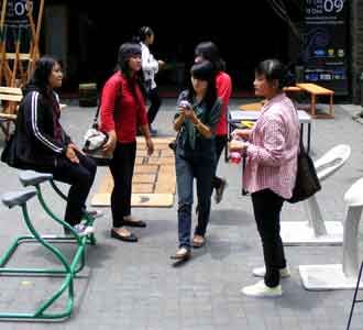 Populerkan Ruang Publik Lewat Furniture