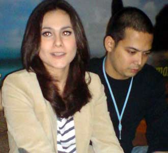 Wulan Guritno Luncurkan Novel 