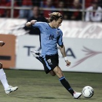 Uruguay Menang Tipis