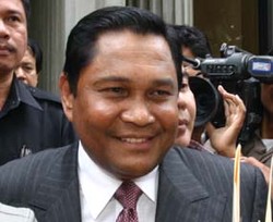 Puteh Lunasi Denda Rp 500 Juta, Tapi Belum Bisa Bebas