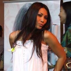 Anggun Siap Bikin Kejutan di Bandung