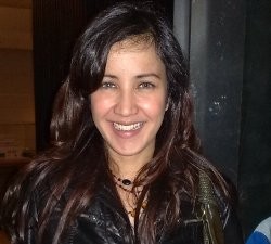 Andi Soraya Kesal Dikerjai Foto Cium Berondong