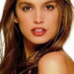 Cindy Crawford Diperas Rp 1,5 M 