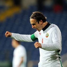 Fit, Berbatov Incar Rekor Gol 