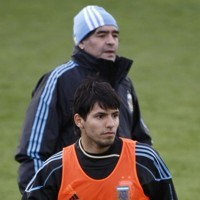 Terkait Kun, Atletico Diancam Maradona