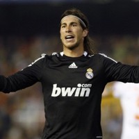 Maldini Sebut Ramos Sebagai Pewarisnya