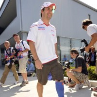 Glock Berlabuh ke Manor