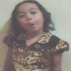 Refika, 3,4 Tahun; Perempuan; f