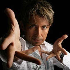 Cyril: Simply Magic, Pertunjukan Sulap Kelas Dunia