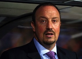 Rafa Bernafsu Gondol Trofi Premiership