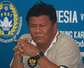 Bendol Pasrah bila Kontraknya Tak Lanjut
