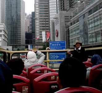 Bus Terbuka Kelilingi Hong Kong