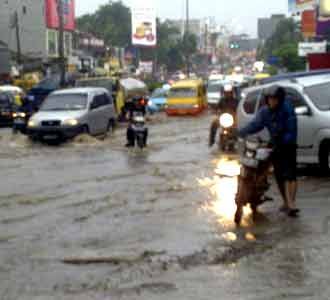 Margonda Raya Tergenang