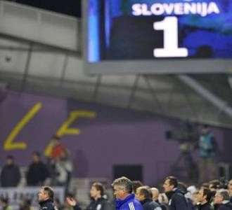 Beruang Merah Tak ke Piala Dunia