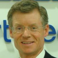 Gantikan Simon Morris, Tom Aaker CEO Stanchart Indonesia