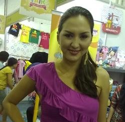 Donna Agnesia Ingin Nambah Anak di 2012 