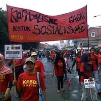 Buruh Tuntut UMK Jatim Direvisi