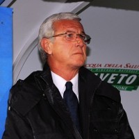 Lippi Kembali Mengeluh Soal Fans