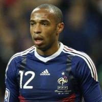 Cantona Marah pada Henry