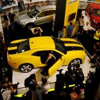 Kakek 101 Tahun Masih Naksir Mobil Sport