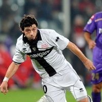 Parma Jejaki Tiga Besar