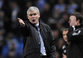 Enam Kali Beruntun Imbang, Hughes Frustrasi