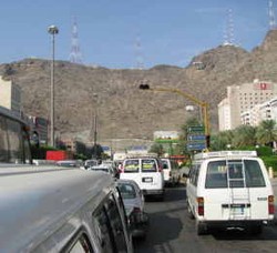 Makkah Ditutup, Armina Ditutup