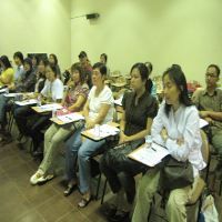 Serunya Belajar Nyerut dan Melapis Cokelat